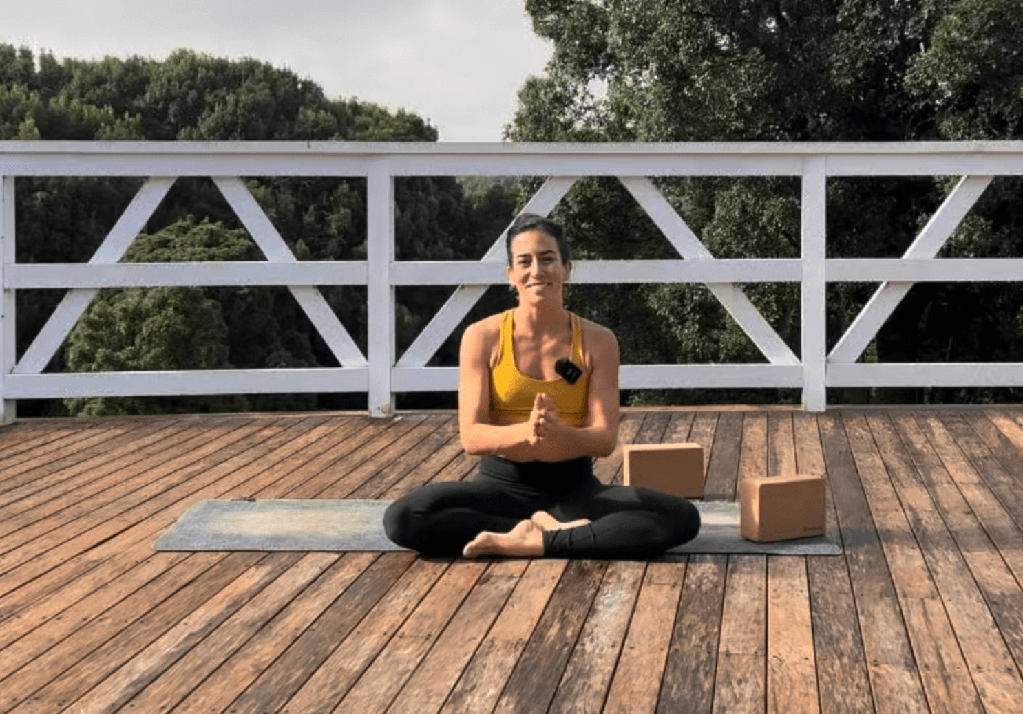 Bea – Clase Pinchamayurasana